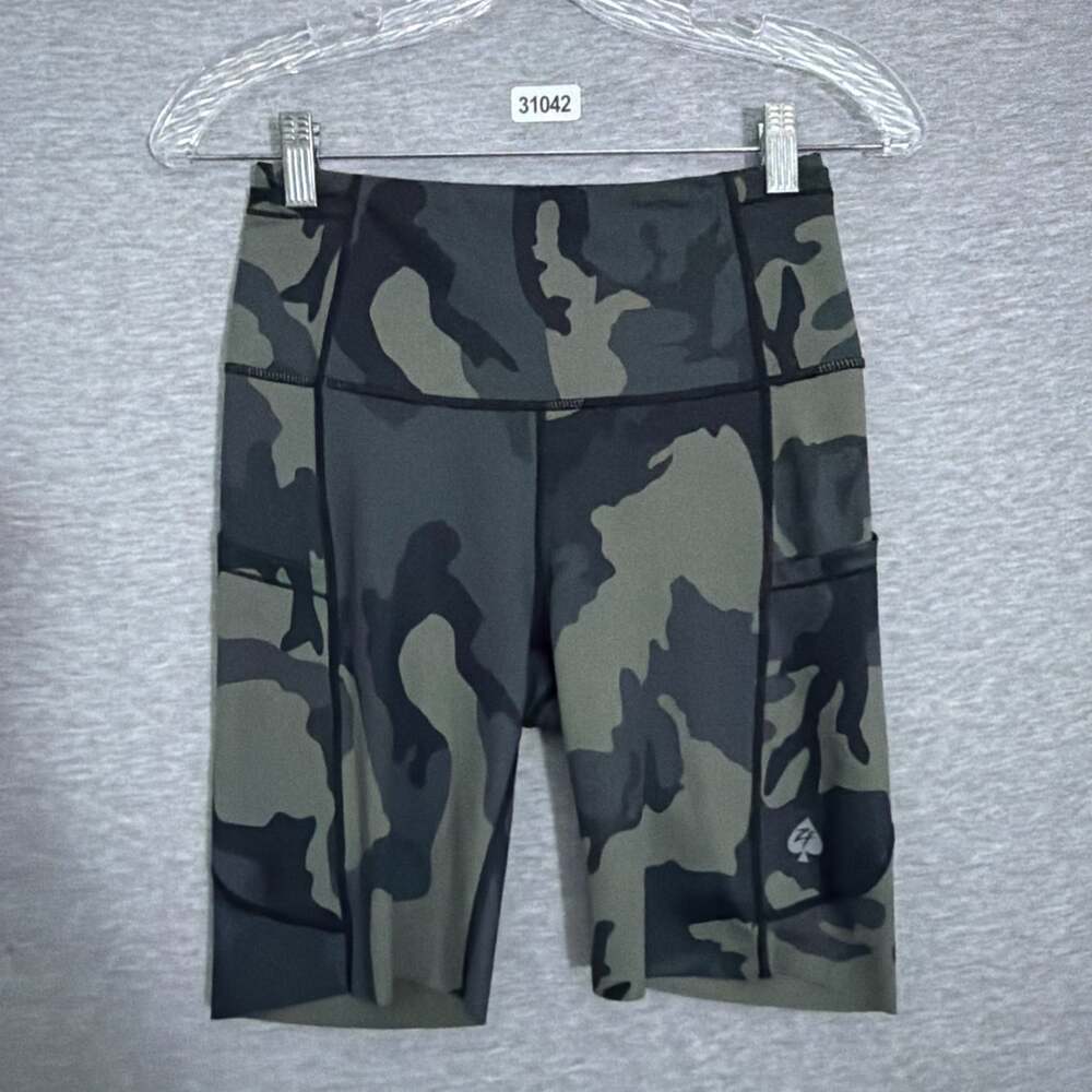 Zero Foxtrot Women's Size Small Camo Athletic Bike Shorts Pockets 31043